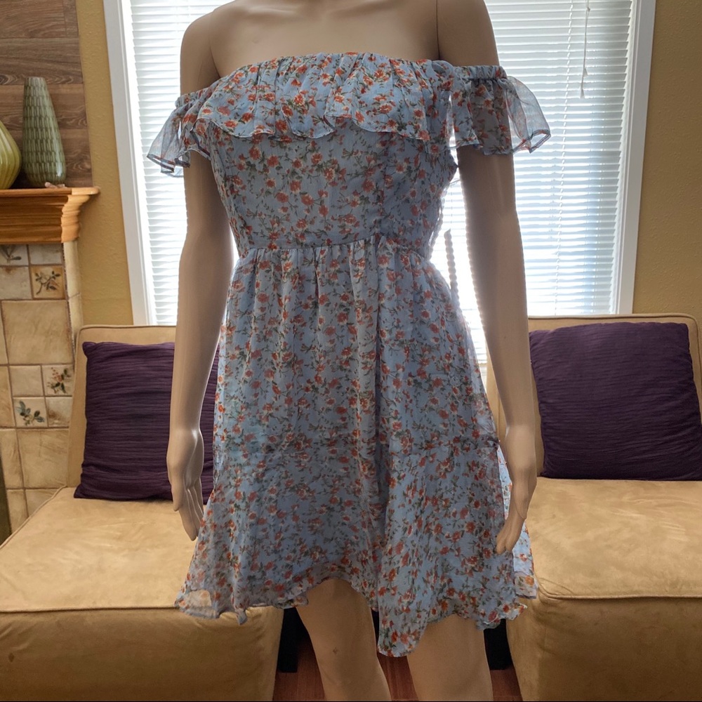 LULU’s blue floral off the shoulder summer dress
